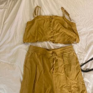 Abercrombie and Fitch cropped set